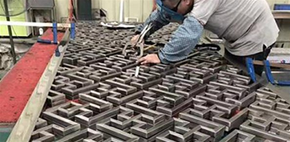 武漢不銹鋼鈑金加工的特點(diǎn)？